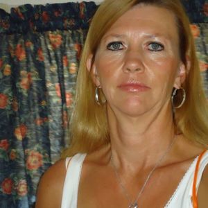 Meet your Posher, Bobbie